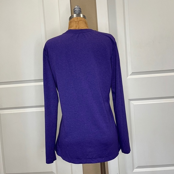 Nike Long Sleeve Workout Shirt - Picture 2 of 3